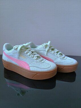 Puma Women Club II Era Platform Suede Sneaker in Lovely Puma White/Rosy Outlook